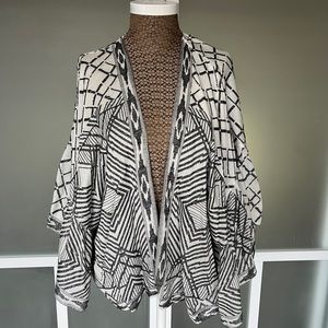 ANTHROPOLOGIE KIMONO SIZE ONE SIZE